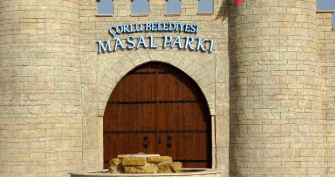 Çorlu Belediyesi'nin 20 milyon lira harcadığı Masal Park açıldığı gibi kapandı