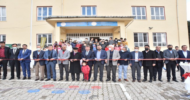 “Türkoğlu’nda Okullar Yenileniyor”