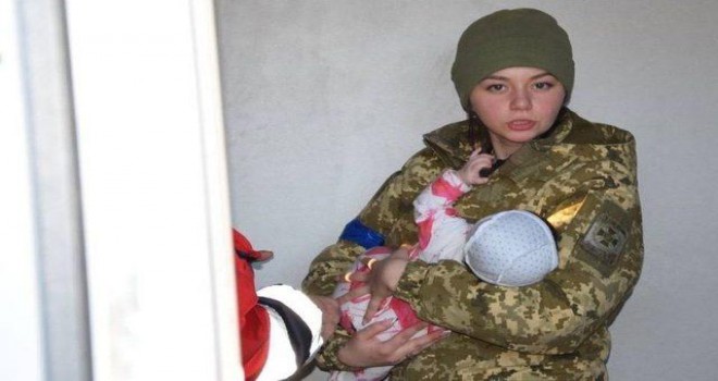 Çinli çift Ukrayna sınırından iki bebeği kaçırırken yakalandı! “Gerçek ebeveynlerini bilmiyoruz”