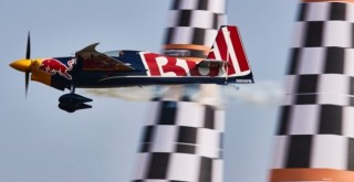 Red BullAir Race'te heyecan dorukta: Son iki yarış
