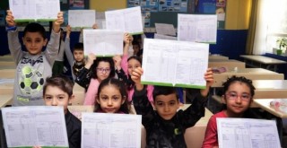 Karneler alındı, yarıyıl tatili başladı