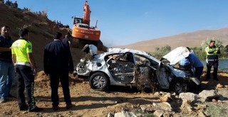 Virajı alamayan otomobil takla attı: 3 ölü, 2 yaralı