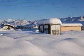 Tunceli'de bir ilçe kar nedeniyle görünmez oldu