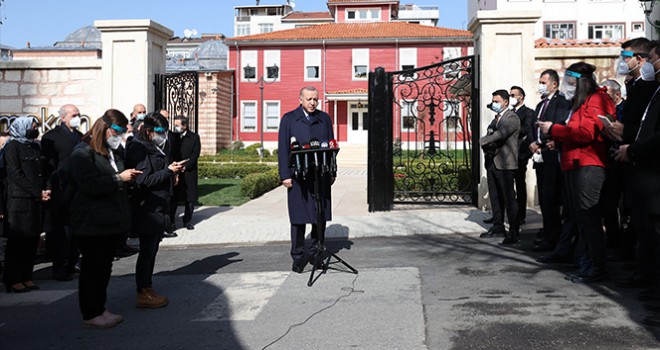 Cumhurbaşkanı Erdoğan: 'Biz darbenin her türlüsüne karşıyız. '