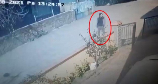 Ataşehir'de pes dedirten hırsızlık: Önce anahtarı sonra otomobili çaldı