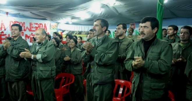  PYD elebaşı 'Mazlum Kobani' kod adlı terörist Ferhad Abdi Şahin PKK kampında