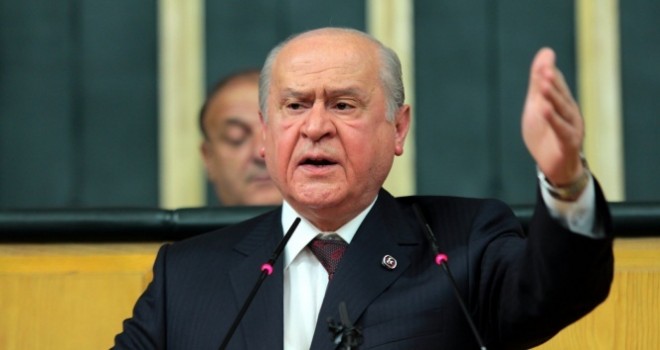  Bahçeli: 'Sarı yelek terörüne özenen varsa bedelini çok ağır öder'