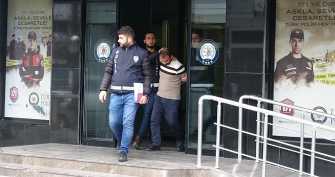 Kadıköy'de annesini ve karısını öldüren şüpheli tutuklandı