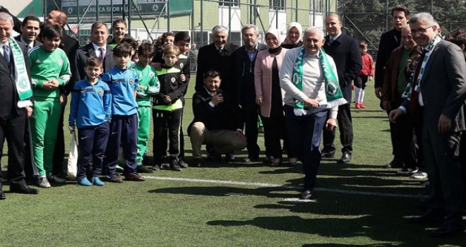 Binali Yıldırım açıkladı: 'Mahalle maçları geri geliyor'