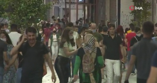 Koronavirüs unutuldu, İstiklal Caddesi vatandaşlarla doldu