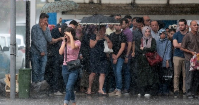  İstanbul serin ve yağışlı havanın etkisine girecek