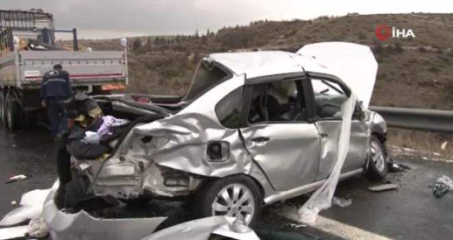 Başkent'te zincirleme trafik kazası: 4 ölü, 5 yaralı