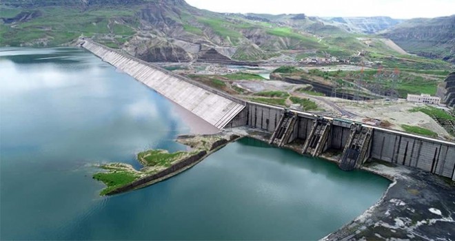 Avrupa'nın en büyük barajında enerji üretimine başlandı