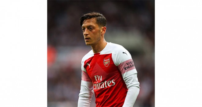 Mesut Özil, Arsenal'dan ayrılıyor!