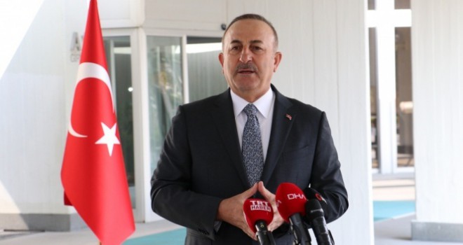 Bakan Çavuşoğlu: 'Fransa bir darbeciyi destekliyor'