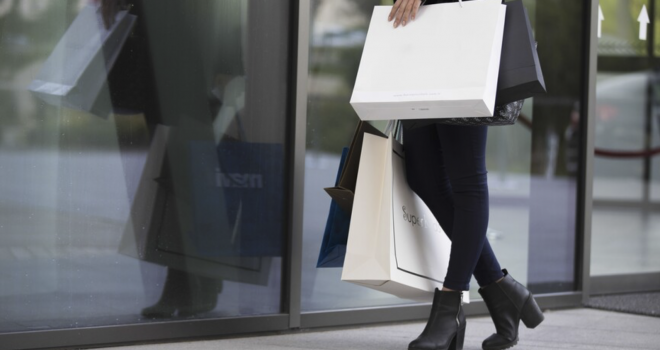 Yerli turistler hediyelik eşyaya 100 milyar liradan fazla harcadı