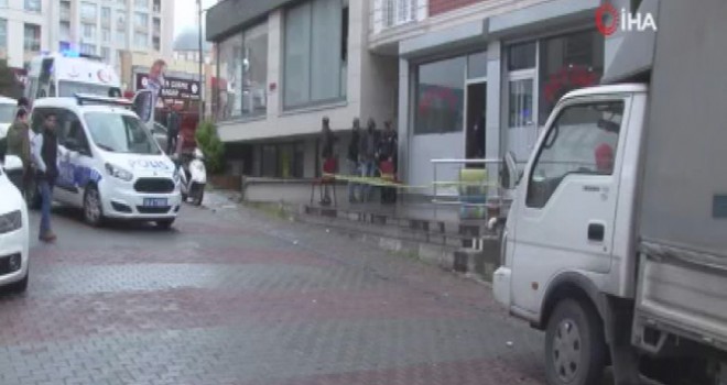 Beylikdüzü'nde kafe içinde alacak verecek meselesi kanlı bitti