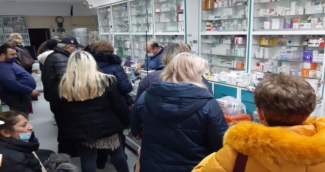 Bulgarlar ilaçlarını Edirne'den alıyorlar