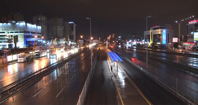 Yeni yılın ilk sabahı İstanbul sessizliğe büründü