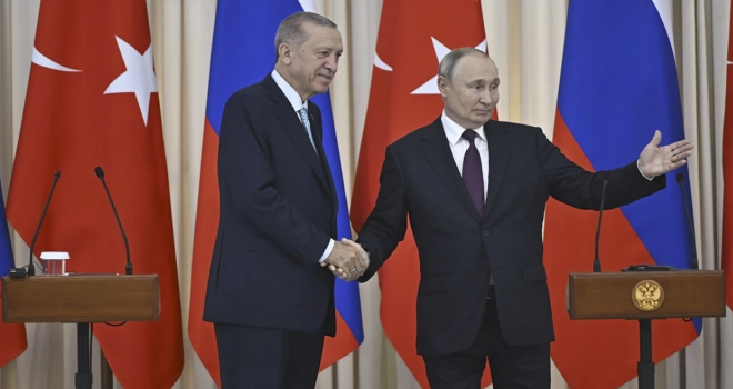 Putin, gemilerin sigortalanmasını şart koştu