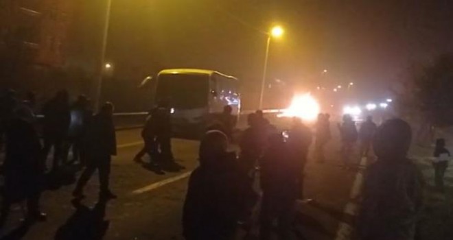 Diyarbakır'da polis aracına bombalı saldırı