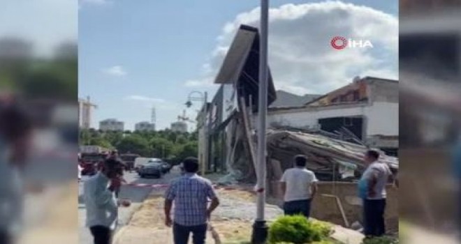 Masko Sanayi Sitesi'nde bir bina çöktü