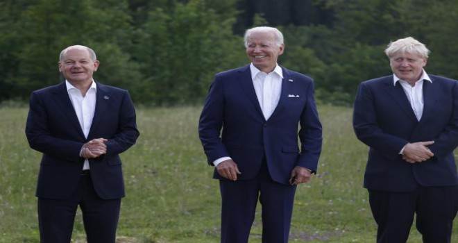 G7 Zirvesi'nde bir araya gelen liderler, Putin'le alay etti