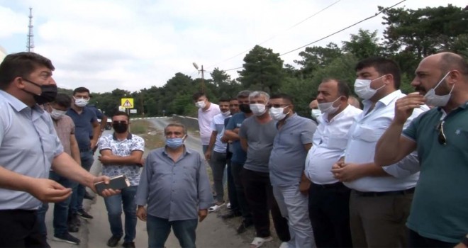 Arnavutköy'de onlarca minibüs kontak kapattı