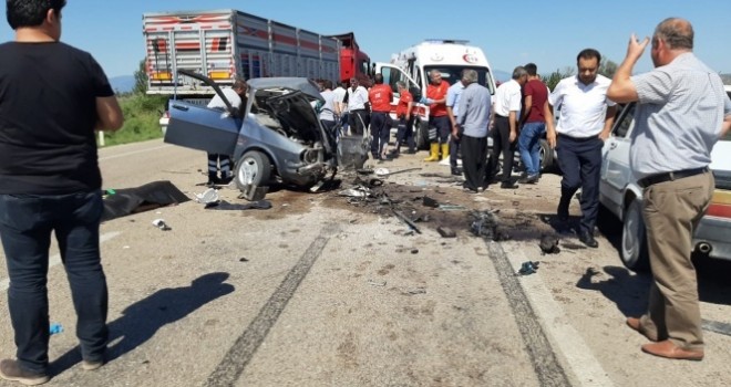  Osmaniye'de zincirleme trafik kazası: 3 ölü, 4 yaralı
