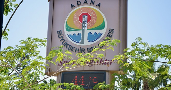 Adana'da termometreler 44 dereceyi gösterdi