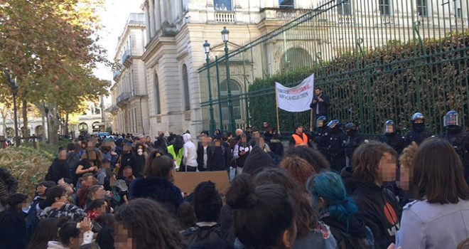  Fransa'da 'kara salı': 60 lise kapatıldı