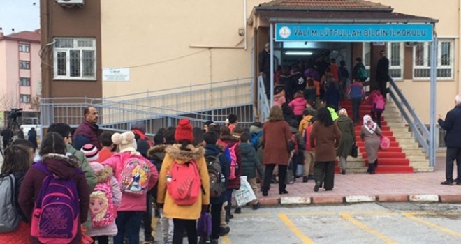  Elazığ'da 3 hafta aranın ardından ders zili çaldı