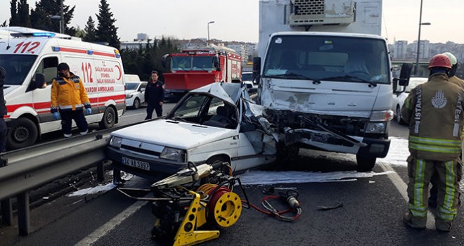 Bakırköy E-5'te feci kaza: 1 kişi hayatını kaybetti