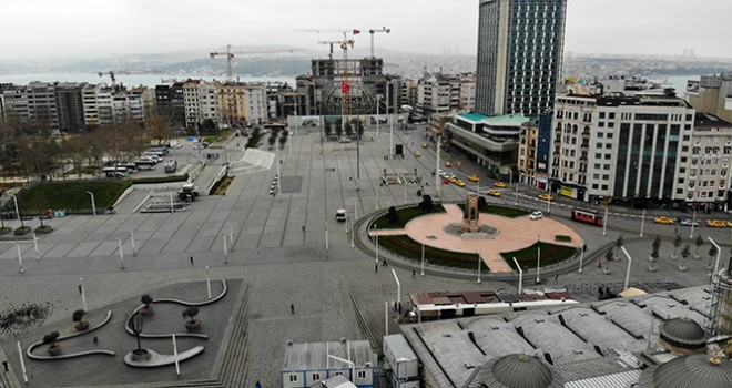 Taksim ve İstiklal Caddesi boş kaldı