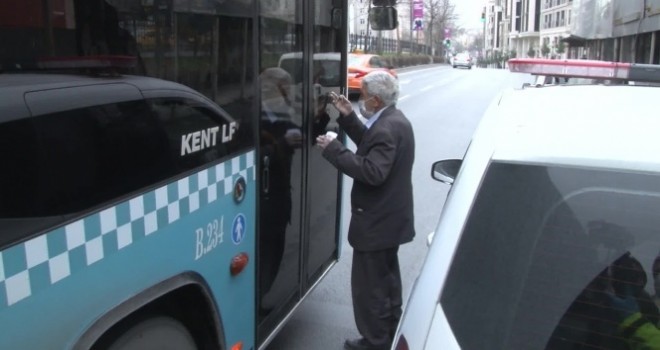 İstanbul'da yaşlı adamın otobüs şoförleriyle imtihanı