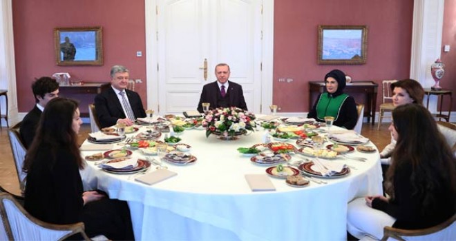 Erdoğan, Ukrayna Devlet Başkanı Poroşenko ile görüştü