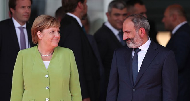 Almanya Başbakanı Merkel, Ermenistan’da