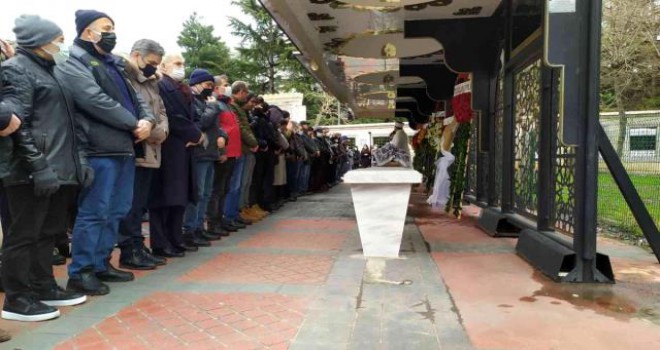 Bakırköy'de AVM'de öldürülen Yağmur Sönmez son yolculuğuna uğurlandı