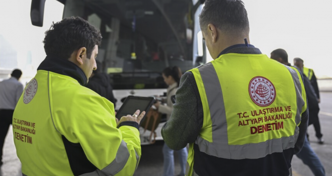 Otobüs seferlerine fahiş fiyat ve korsan taşımacılık denetimi