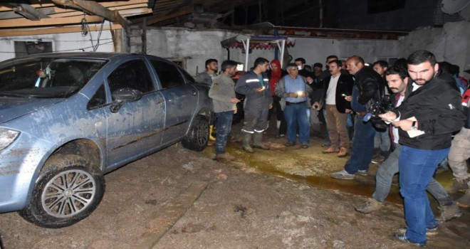 Sarıkamış'ta sel felaketi: 40 ev ile 6 araç hasar gördü
