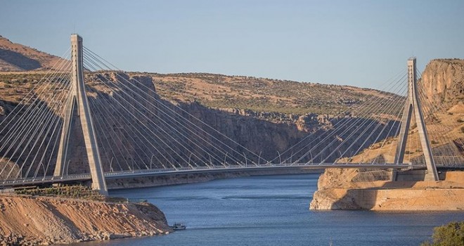 Doğu'nun Boğaz Köprüsü'nden 2 milyondan fazla araç geçti