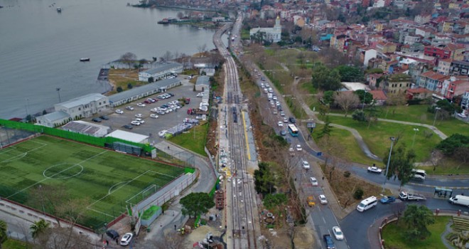 Eminönü Alibeyköy tramvay hattının rayları yerleştiriliyor