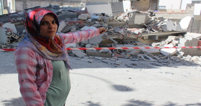 Gaziantep'te yeni yapılan 5 katlı bina çöktü, facianın eşiğinden dönüldü