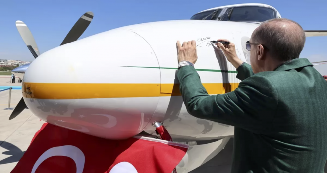 Cumhurbaşkanı Erdoğan Ankara'da yangın söndürme uçağı teslim törenine katıldı