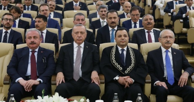 Cumhurbaşkanı Erdoğan AYM'de yemin törenine katıldı
