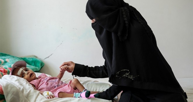 Yemen'de anne ve çocuklar ölüme terk ediliyor