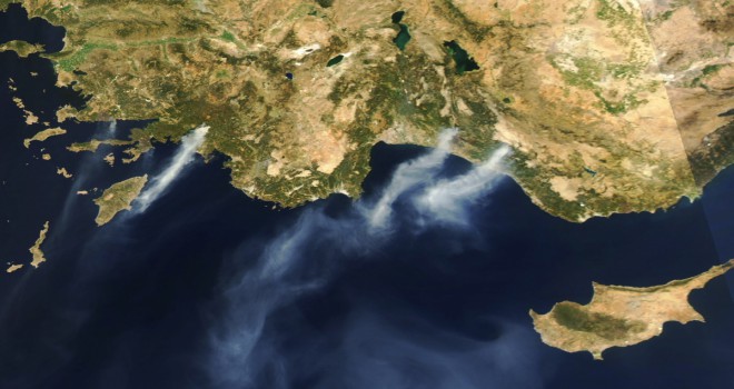 Köyceğiz yangınının dumanları Rodos'a ulaştı