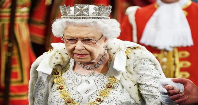 Kraliçe Elizabeth vefat ederse ne olacak?