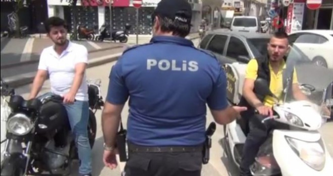 Polis memuru fenomen oldu