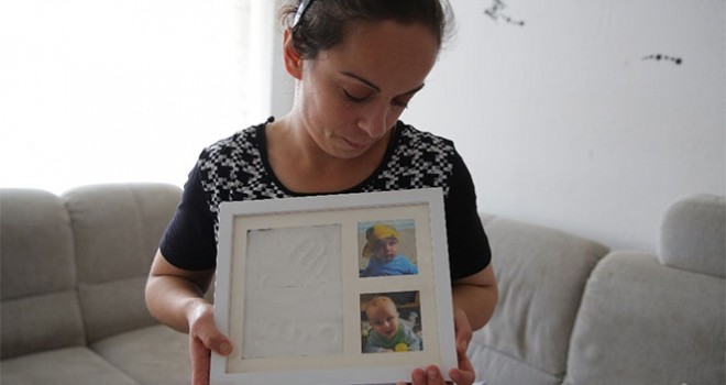 Türk ailenin elinden alınan bebek hâlâ geri verilmedi